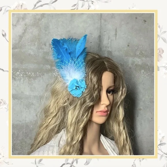 🍒 FEATHER HAIR PIECE FASCINATOR FLOWER BOHO BURLESQUE DANCER BLING PERFORMER - Picture 1 of 8